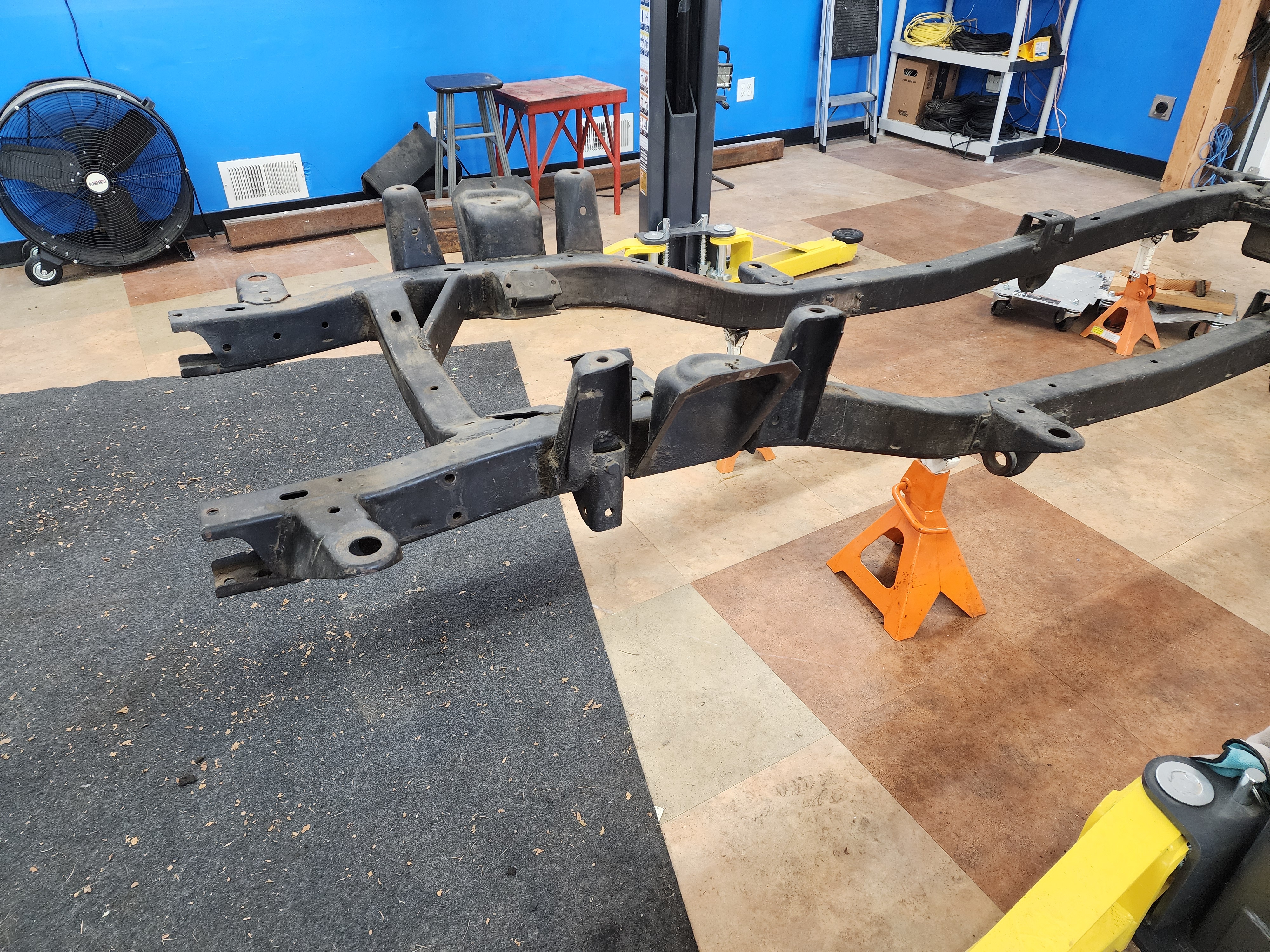 And now it's a clean frame, ready for blasting